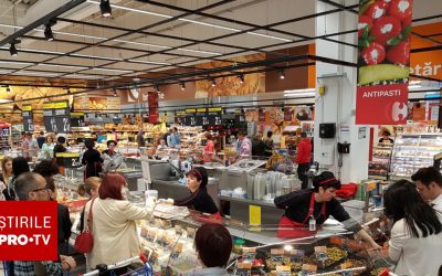 Goana după provizii de Paște! Reduceri COLOSALE, chiar și de 50%, la magazine