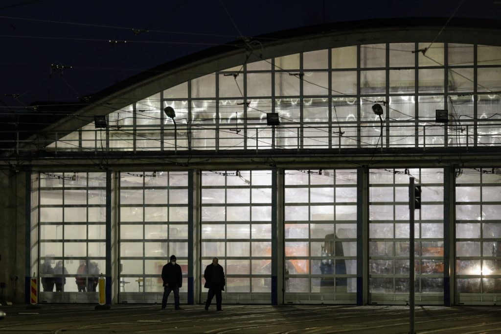 STB, săptămână de lucru de patru zile: Salarii mai mici de LUNI