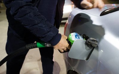 Motorina se scumpește: Prețul la pompă se apropie de 11 lei Prețul motorinei a atins astăzi pragul de 10,8 lei pe litru în Portul Constanța, urmând să crească la 11 lei în zilele următoare, potrivit estimărilor lui ADRIAN NEGULESCU, managerul companiei de consultanță FRAMES