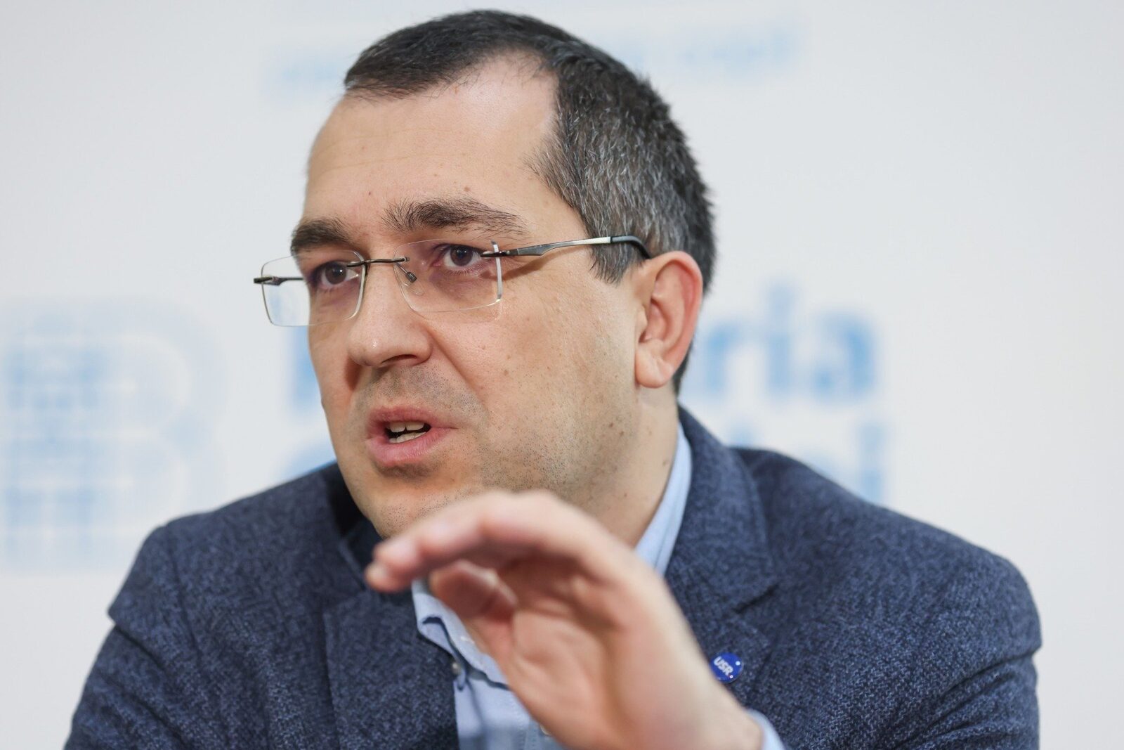 Fostul ministru al Sănătății, Vlad VOICULESCU, afirmă că Ministerul Sănătății nu a fost implicat în procesul de achiziție a vaccinurilor anti-COVID