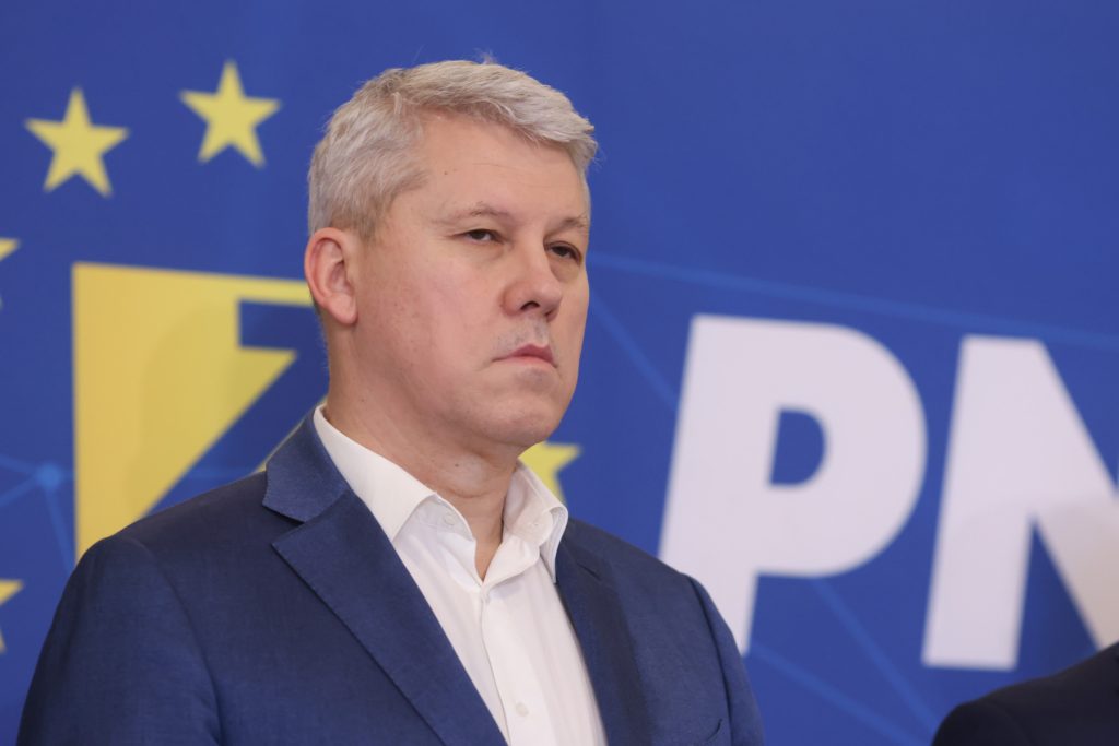 Predoiu: Exclus să preia funcția de premier fără acordul partidului