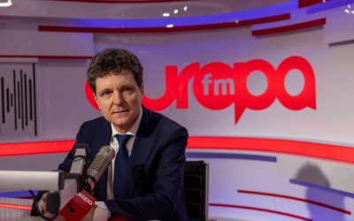 Război mediatic: Europa FM vs Realitatea Plus, după un interviu cu Nicușor Dan