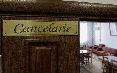 Guvernul ia în calcul plata suplimentară pentru profesori peste 40 de ore