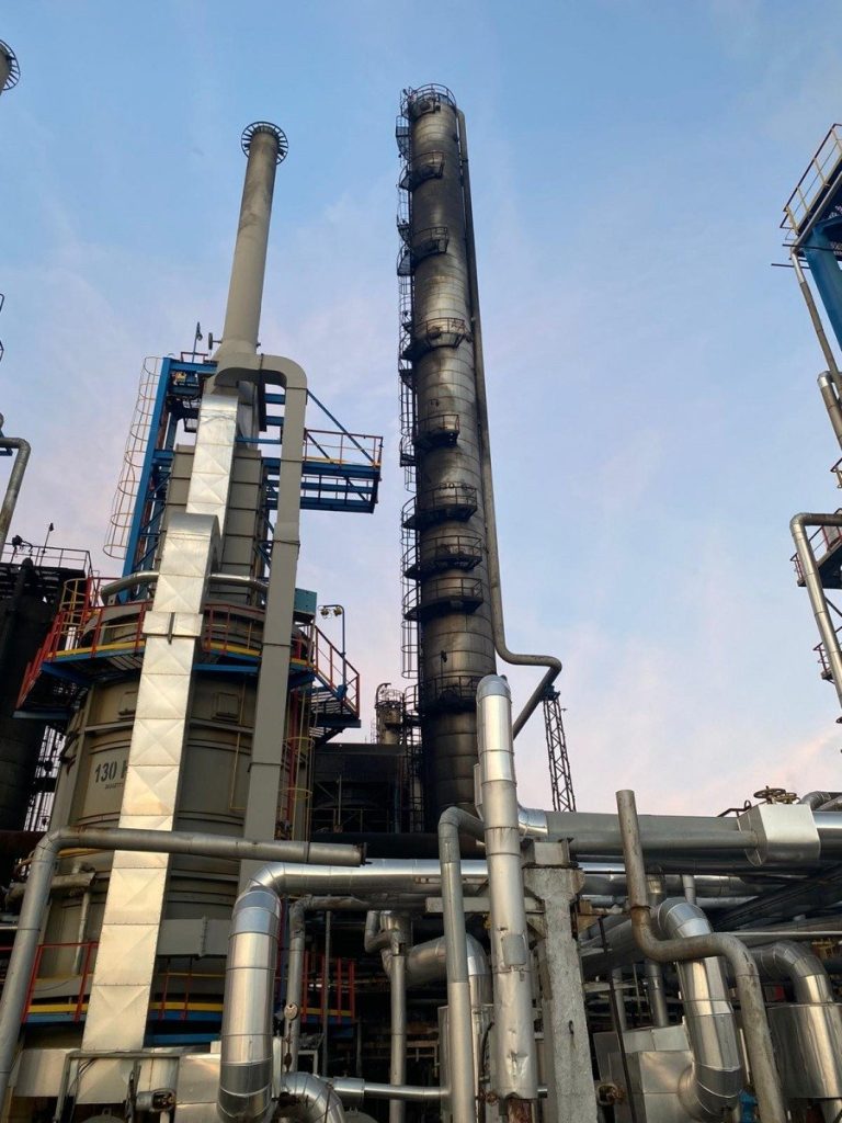 RAFINĂRIA PETROMIDIA A REPORNIT LA CAPACITATE MAXIMĂ, ANUNȚĂ MINISTRUL ENERGIEI Ministrul Energiei, BOGDAN IVAN, a anunțat luni că Rafinăria PETROMIDIA și-a reluat activitatea și funcționează la capacitate maximă