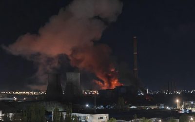 Incendiul de la CET Vest lasă mii de bucureșteni fără apă caldă