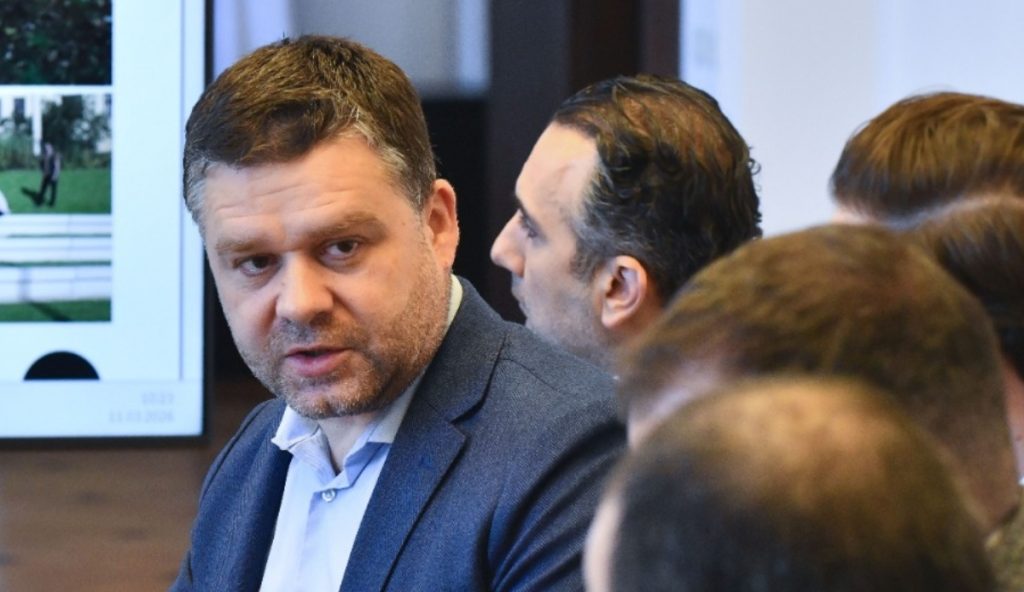 Ciucu și primarii de sector: Regenerări, pasaje și reabilitări. „pacea” lor urbană