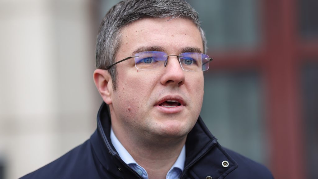 Creșterea de 0,7%: Irineu Darău admite ce nu putem controla în economie