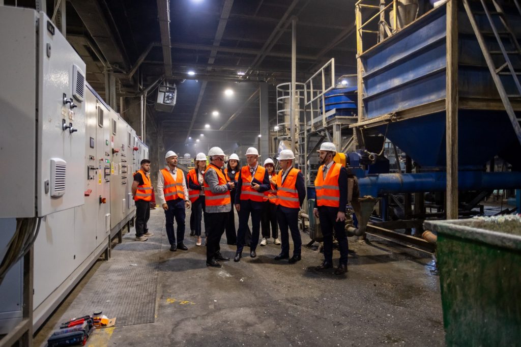 Fabrica URIAȘĂ de reciclare PET, la Târgu Mureș: Va fi cea mai mare din Europa în 2026