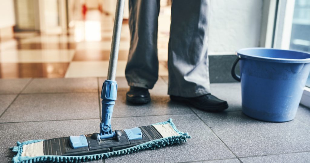 Ministerul Economiei, contract de curățenie de 1,5 milioane lei