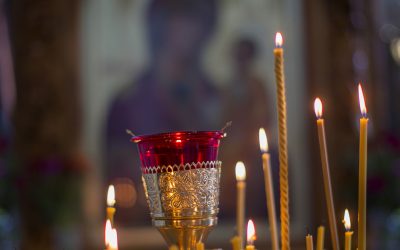 Sâmbăta Mare 2026: Ce NU trebuie să uiți în noaptea de Înviere ca român