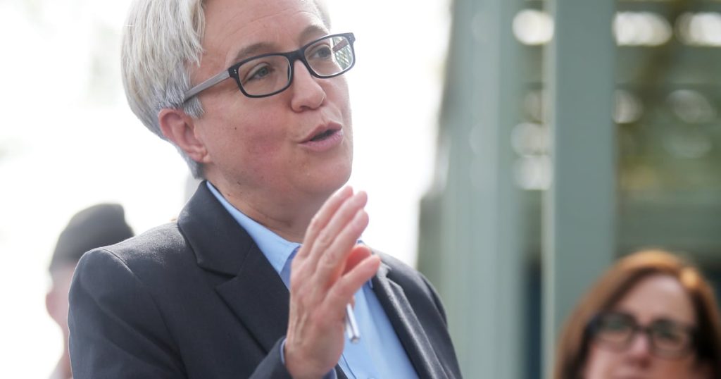 Kotek, ordin executiv controversat: Schimbări majore la orele de curs în Portland