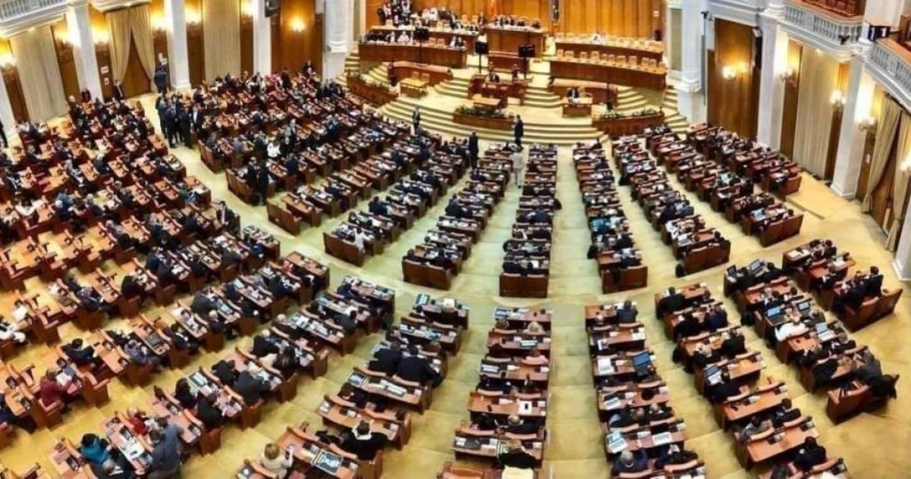 AUR, în picaj: Cel mai mic scor din 2025, arată un nou sondaj