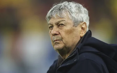 Situația critică a lui Mircea Lucescu: Medicii iau în calcul ECMO Fostul selecționer al României, MIRCEA Lucescu, se află internat în stare gravă la Terapie Intensivă, la Spitalul Universitar de Urgență București, după ce a suferit un infarct