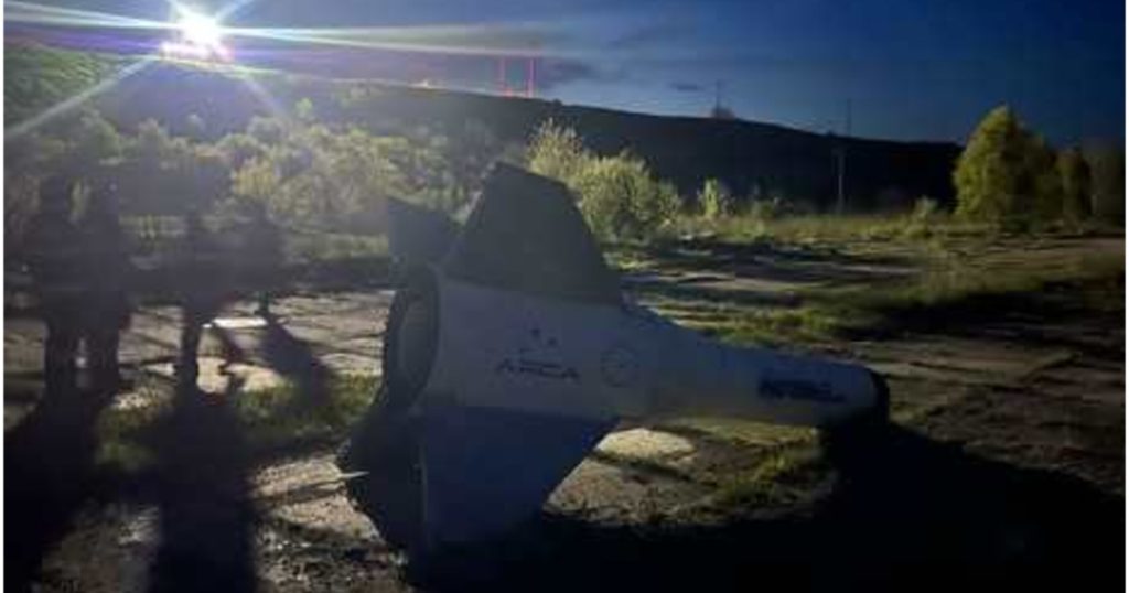 Alertă la Corbu: Ce au găsit polițiștii pe plajă? O componentă de rachetă?