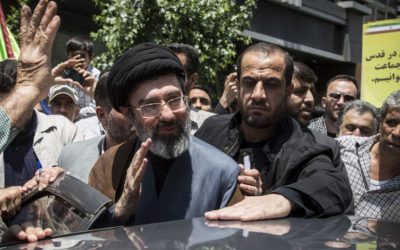 Noul lider suprem al IRANULUI, MOJTABA KHAMENEI, se află în comă și primește îngrijiri medicale în orașul sfânt Qom, conform informațiilor obținute de la serviciile de informații