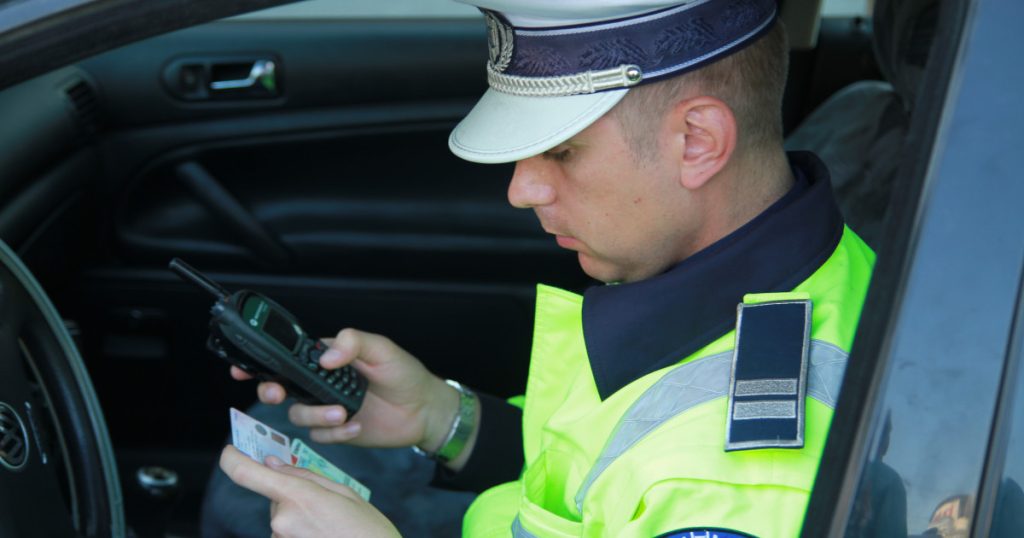 Șofer din Dâmbovița, prins cu 200 km/h: A fugit de Poliție, fără ITP!