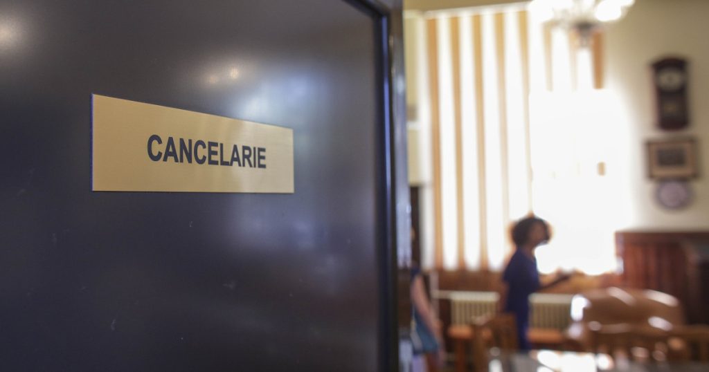 Sindicatele din Educație Acuză BLOCAJUL Plăților Salariale de Către Ministerul Educației București – Federațiile sindicale din Educație, FSLI și FSE „SPIRU HARET”, acuză MINISTERUL Educației de blocarea plăților drepturilor salariale stabilite prin hotărâri judecătorești definitive