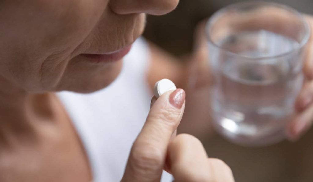 Stresul Sărbătorilor: Cum ne dă peste cap digestia și pofta de mâncare?