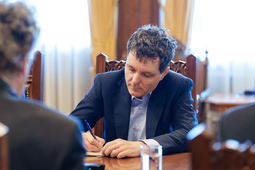 Ministrul Justiției, RADU Marinescu, a prezentat marți propunerile pentru șefia marilor parchete către PREȘEDINTELE Nicușor Dan, la Palatul Cotroceni, marcând o etapă importantă în procesul de numire a procurorilor