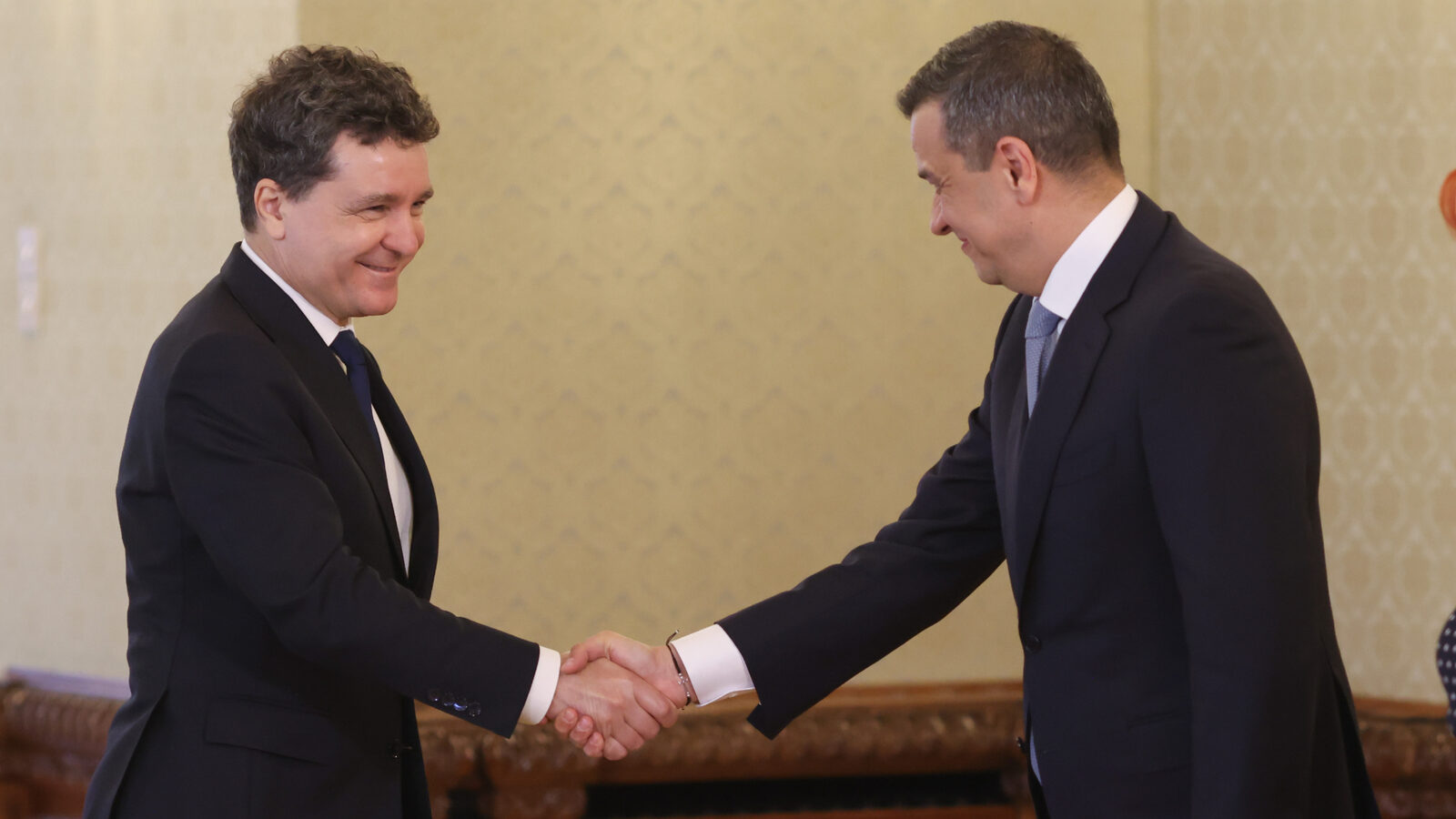 PSD nu-l mai vrea pe Bolojan premier: Scandal politic la București