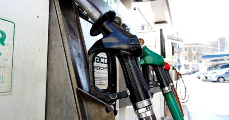 Motorina, mai ieftină: O singură actualizare a prețului pe zi. Contribuție de solidaritate în proiectul de OUG