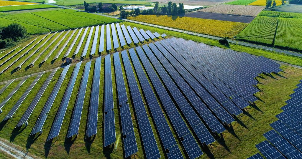 Timișoara trece la energia verde: un parc fotovoltaic va alimenta o parte importantă din iluminatul public Municipiul Timișoara face un pas important spre sustenabilitate