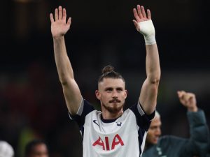 Drăgușin, la un pas de plecare de la Tottenham: Mutarea e iminentă