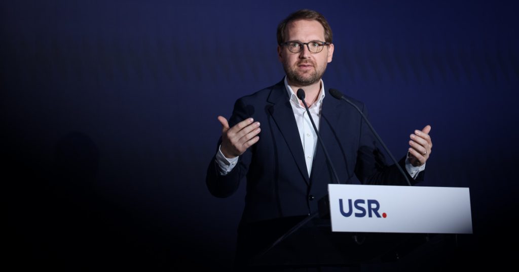 Felicitări, Ungaria! Reacția USR după alegerile din țara vecină