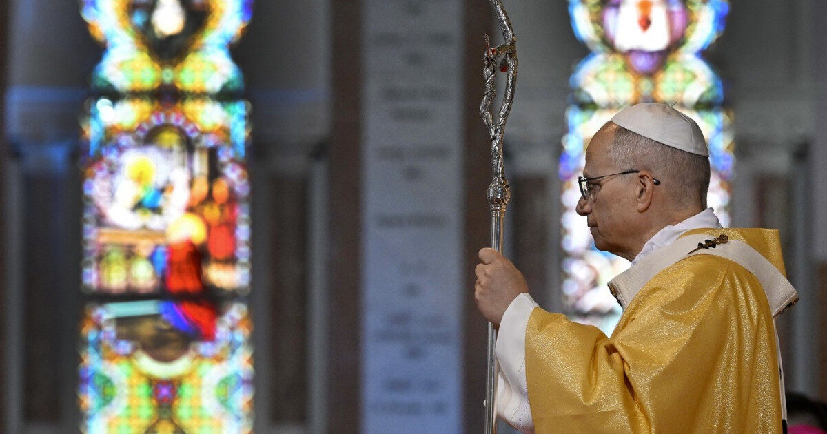 Papa Leon, adversarul lui Donald Trump: Scandalul care zguduie Vaticanul