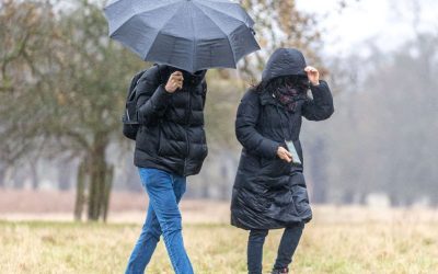 Vremea rea se abate asupra României: Ploi, vânt puternic și ninsori în zonele montane Administrația Națională de Meteorologie (ANM) a emis, miercuri, o informare meteo valabilă pentru majoritatea regiunilor țării, începând de joi dimineața și până sâmbătă seara