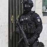 Percheziții-fulger în București și Ilfov: Mafia auto, lovită dur! 15 mașini de lux, cu acte false, vizate