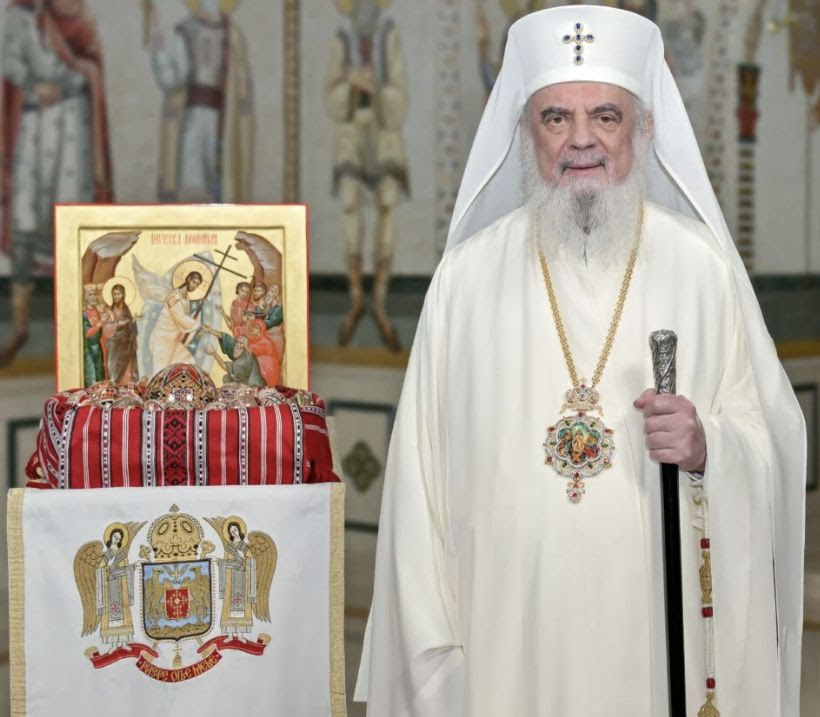 Patriarhul Daniel: Rugăciuni pentru pace și iubire de Paște