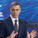 SANCHEZ, promisiune istorică: Sute de mii de migranți, statut legal. Cine și când pot aplica?