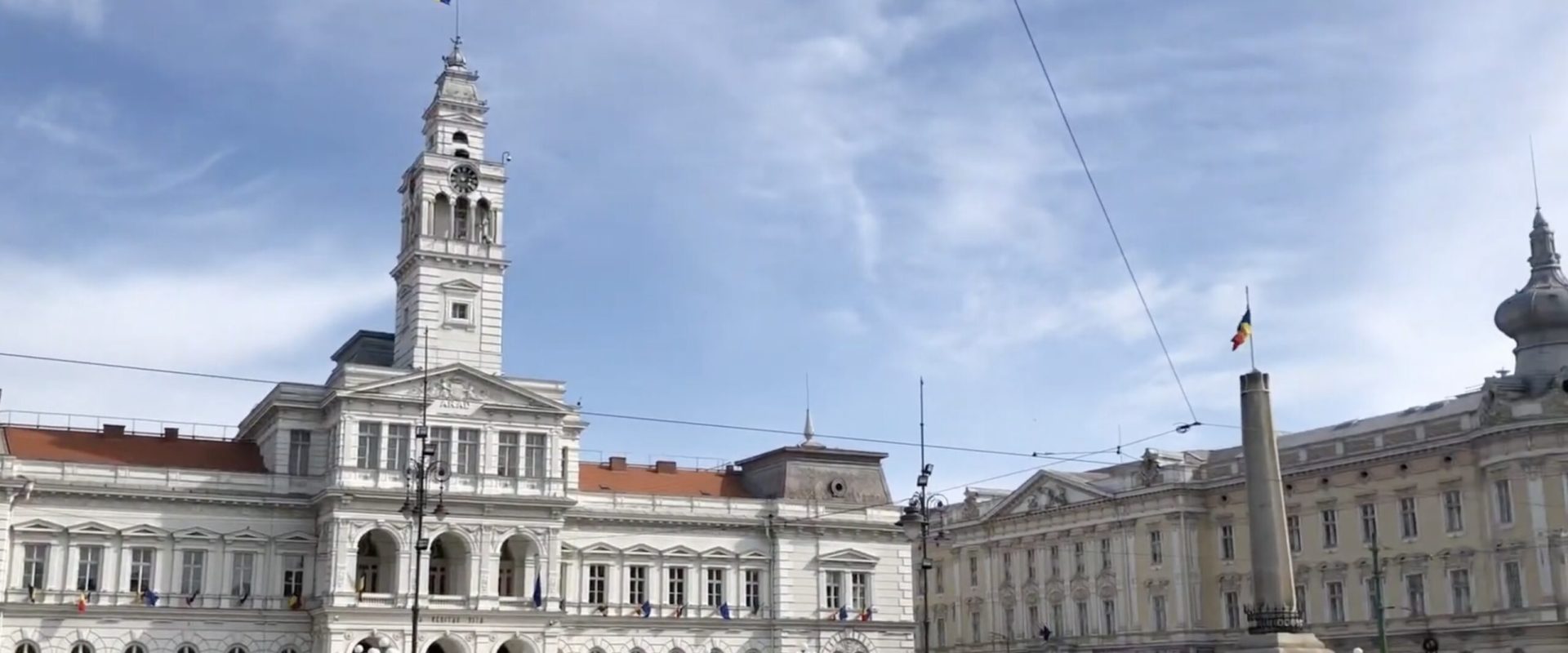 Arad: Primăria nu face disponibilizări, dar a redus drastic posturile în ultimii ani