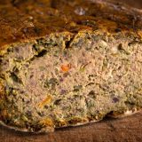 Delicios drob de post: Ciuperci, spanac și leurdă, secretul gustului perfect