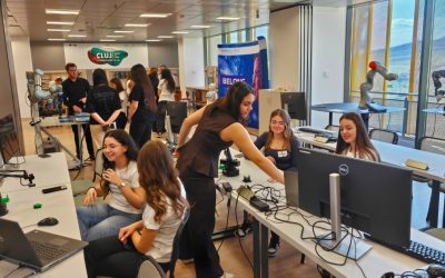 Fete din Cluj și Sălaj, atrase de tehnologie: 120 de eleve într-un program pilot