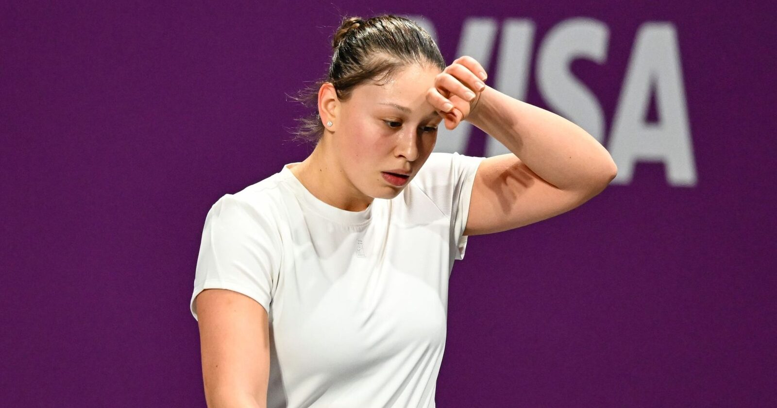 Echipa feminină de tenis a României a suferit o înfrângere în Cupa Billie Jean King, fiind învinsă de Letonia cu scorul de 2-0