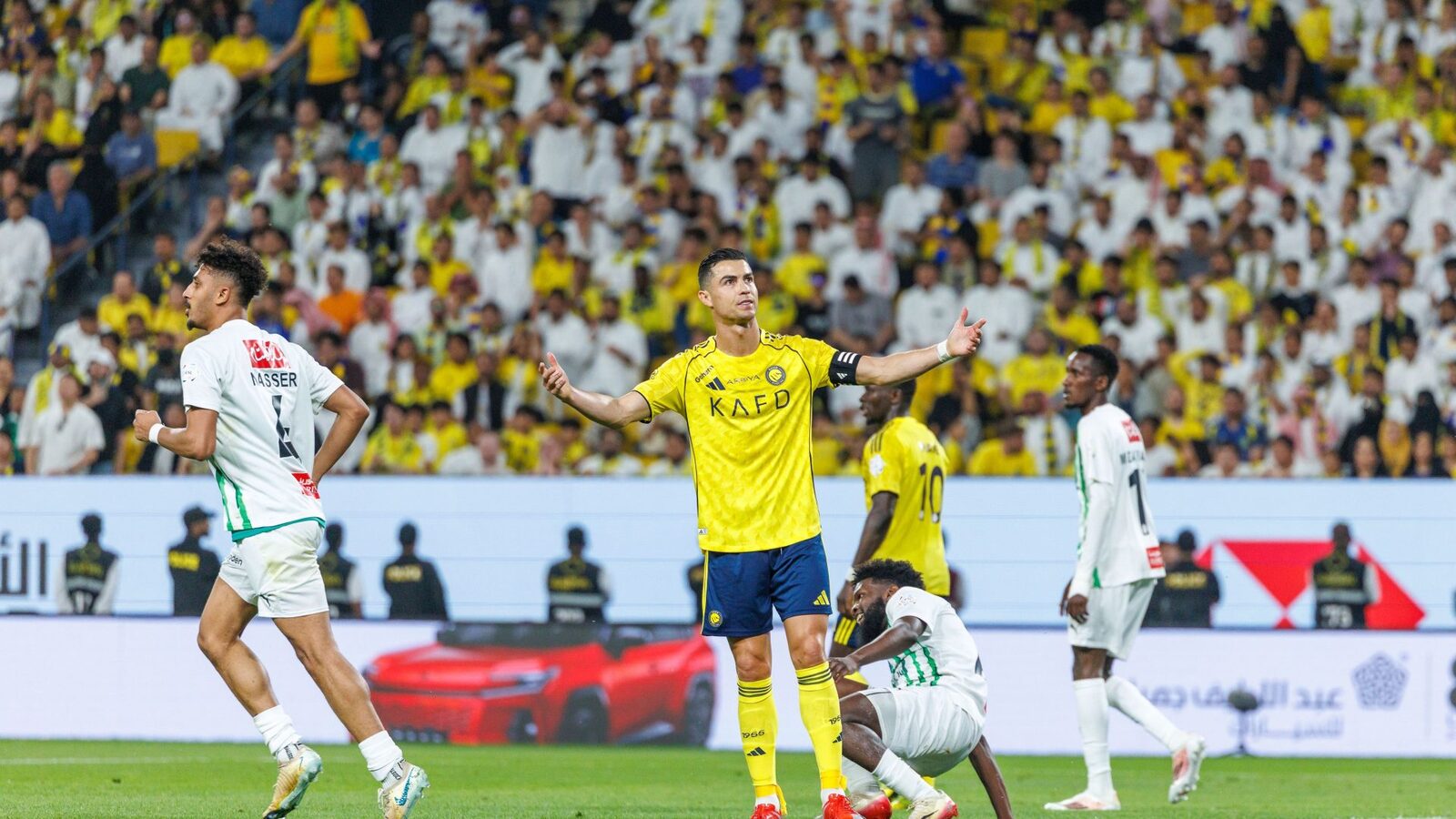 A fost spectacol la Riad: CRISTIANO Ronaldo, din nou erou pentru Al-Nassr, cu o dublă de senzație Atacantul portughez CRISTIANO Ronaldo, căpitanul echipei Al-Nassr, a demonstrat încă o dată de ce este unul dintre cei mai mari jucători din istoria fotbalului
