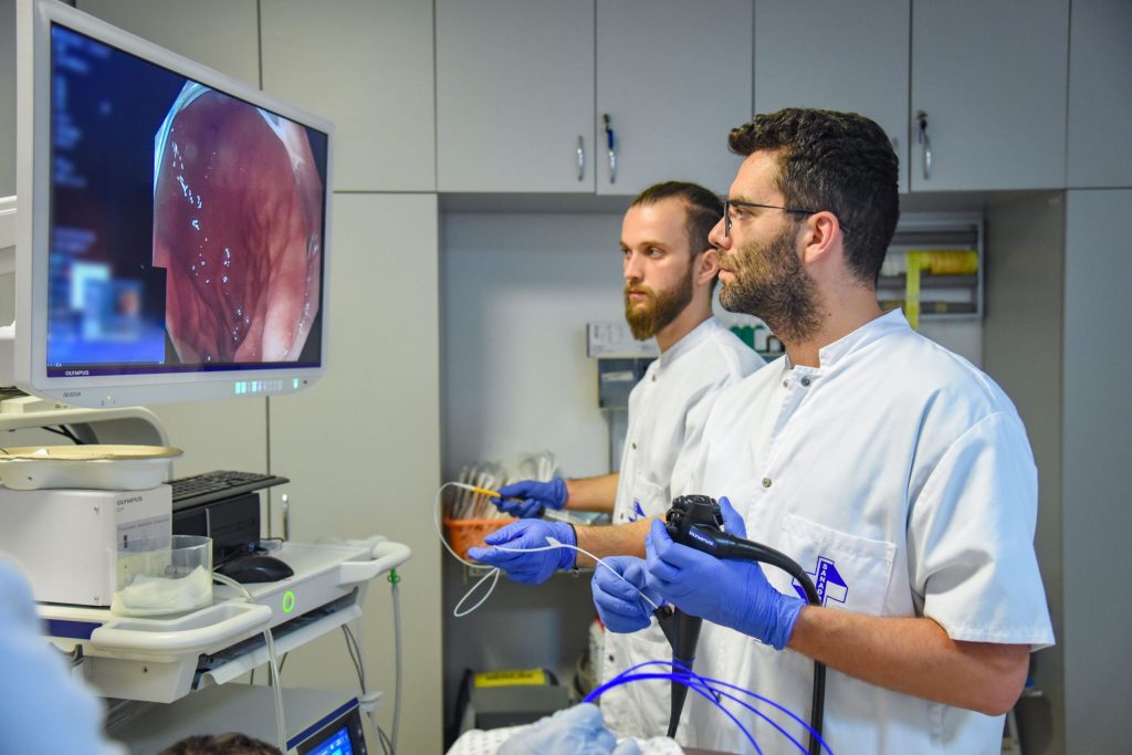 Nou tratament pentru refluxul gastroesofagian: Vindecare rapidă