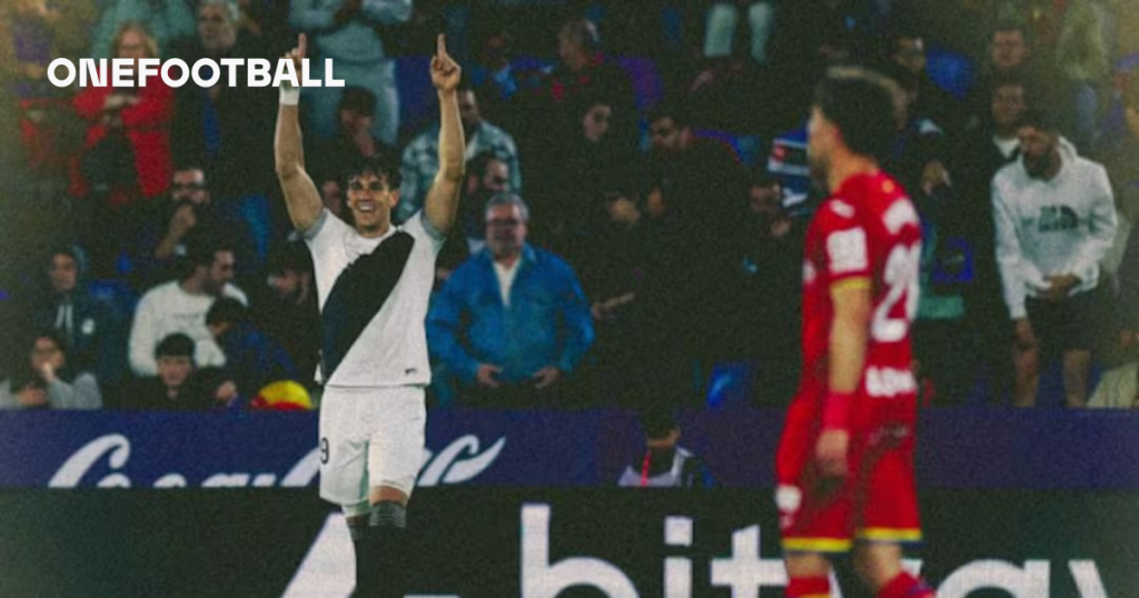 Sărutări salvatoare pentru San Carlos Espi? Gestul misterios