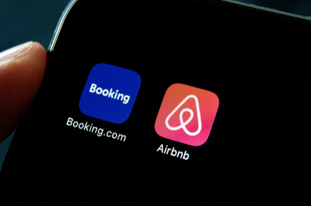 ANAF, atac la Airbnb: Zeci de mii cu venituri nedeclarate într-un județ