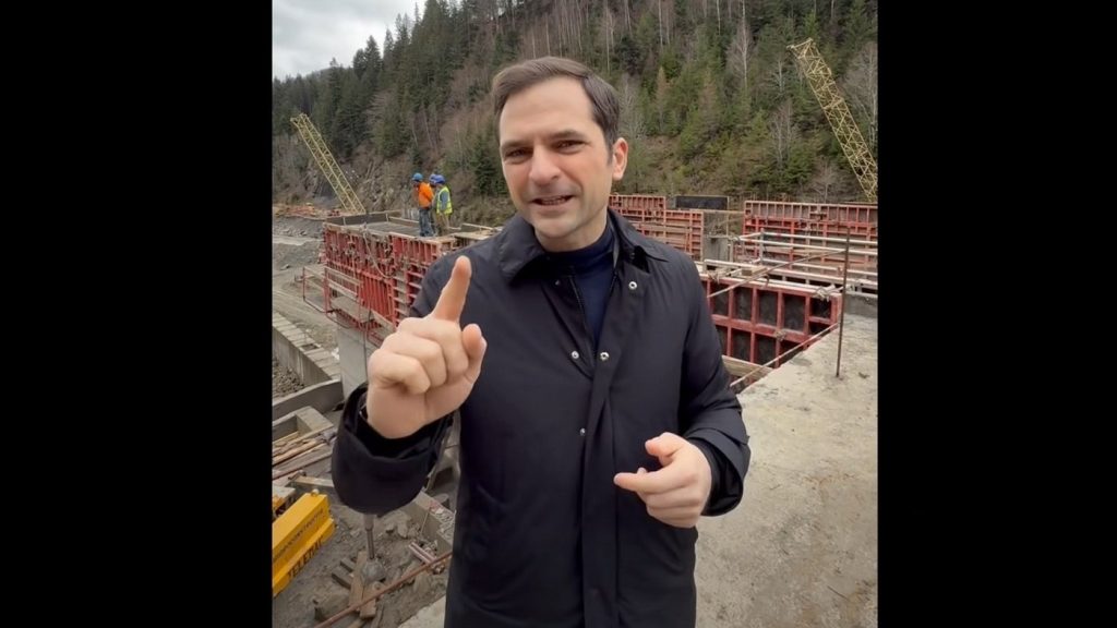Burduja anunță energie ieftină: Hidrocentrala de la care speră 50.000 de locuințe, sabotată?