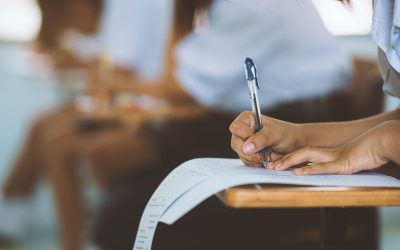Simulare bac 2026: Elevii de clasa a XII-a află azi notele