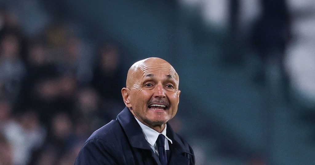 Luciano Spalletti, antrenorul lui Juventus, propune o regulă pentru fotbalul italian Luciano Spalletti, actualul antrenor al lui Juventus, vine cu o propunere menită să revigoreze fotbalul italian