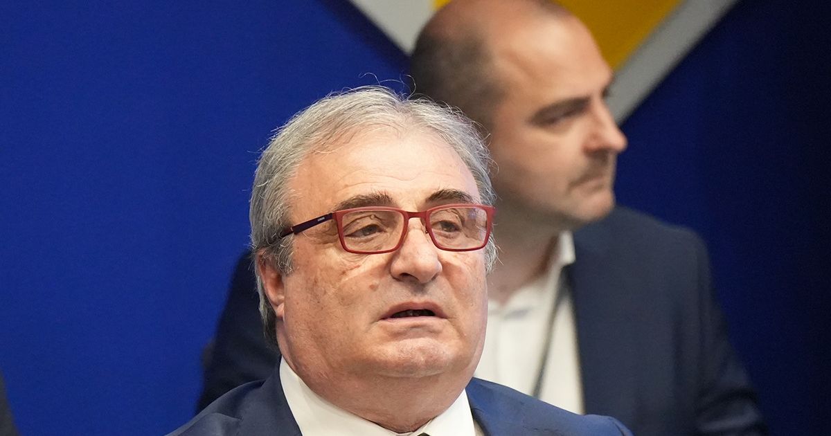 Stoichiță pleacă de la FRF: Destinația posibilă, Csikszereda, și cine ar putea prelua funcția Mihai Stoichiță, directorul tehnic al Federației Române de Fotbal (FRF), se pregătește să părăsească funcția, după ce echipa națională a ratat calificarea la Campionatul Mondial