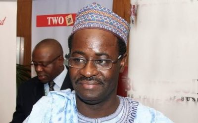 Guvernul federal neagă colapsul economic, dar recunoaște dificultățile Autoritățile de la Abuja susțin că Nigeria nu se confruntă cu un colaps economic, ci trece printr-un proces de ajustare dificil, menit să corecteze problemele structurale de lungă durată