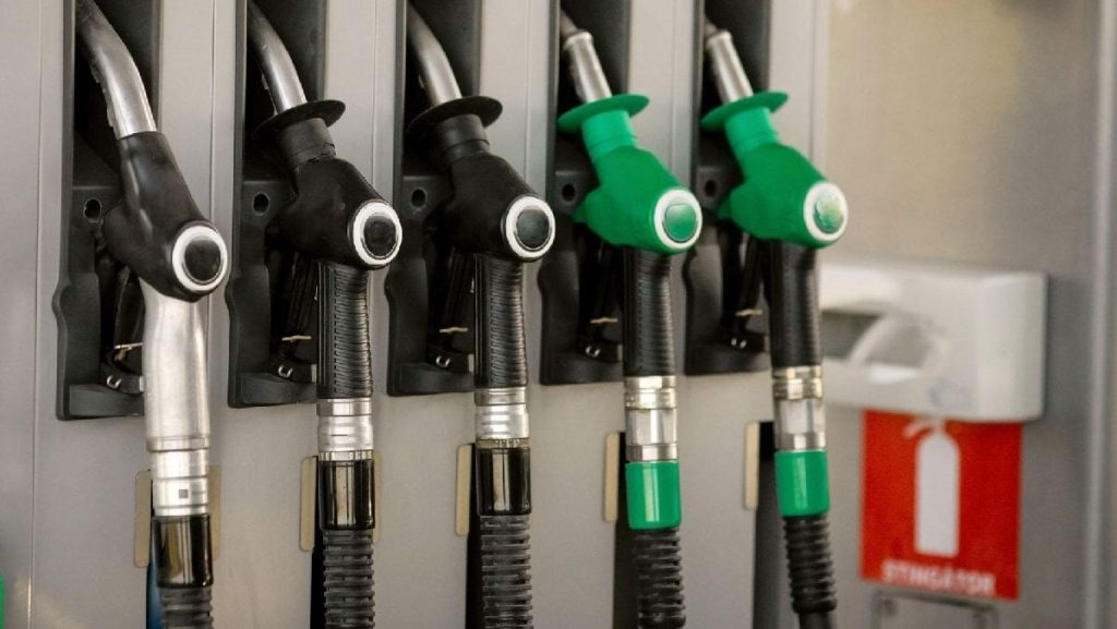 Aproape una din cinci benzinării din Franța se confruntă cu dificultăți de aprovizionare cu carburanți, o criză care a apărut după sărbătorile pascale