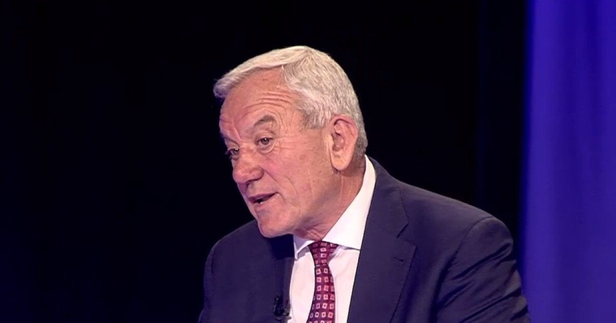 Toma de la Buzău critică poziția lui Grindeanu: PSD riscă o soartă proastă Buzău, România – Primarul municipiului Buzău, Constantin Toma, a criticat public poziția președintelui PSD, Sorin Grindeanu, cu privire la guvernare
