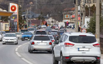 Cozi infernale pe Valea Prahovei: DN1 și DN7 blocate, atenție la rute!