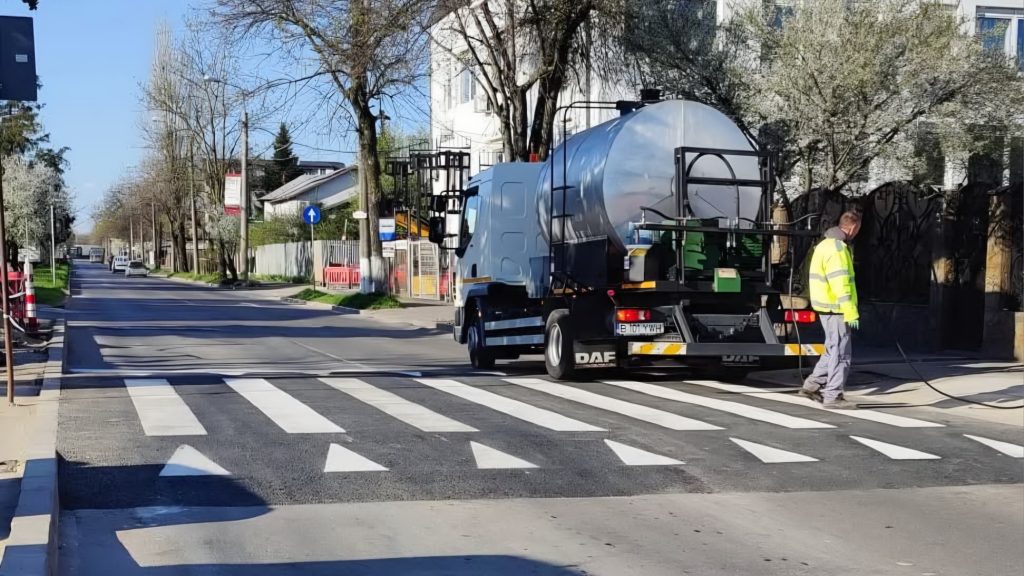 Zeci de treceri supraînălțate în București: Șoferii, obligați să încetinească